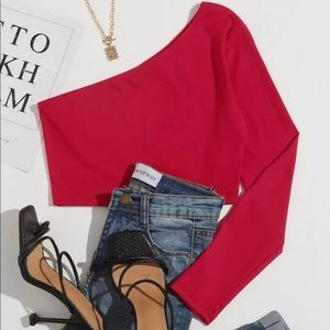 one shoulder long sleeve crop top